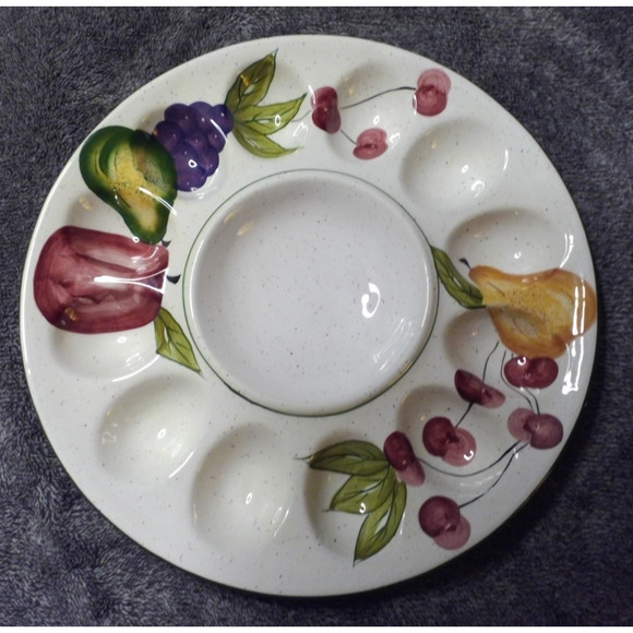 Style Eyes by Baum Bros. Deviled Egg Dish Platter Dozen Eggs Fruit - Picture 3 of 3